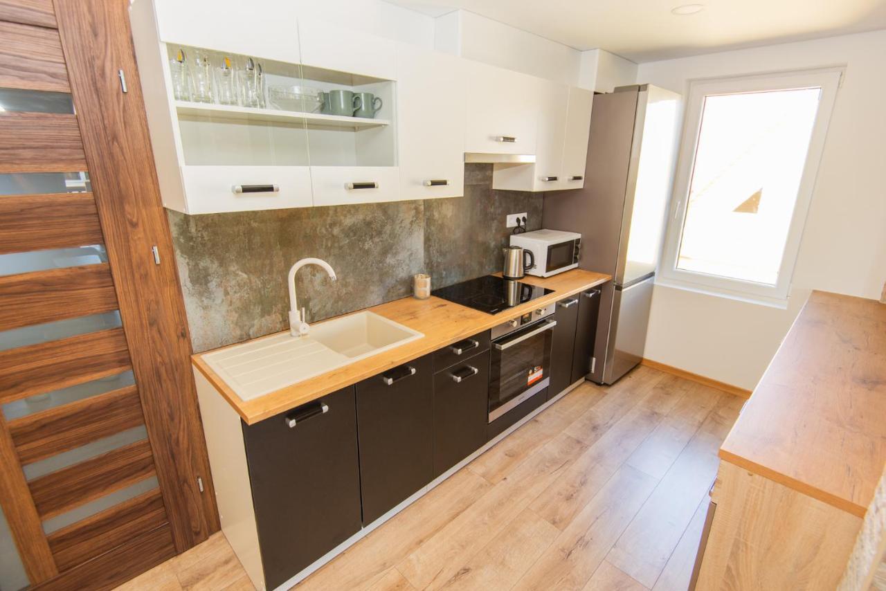 Apartamentai Pas Kaju Senamiestyje Salia Botanikos Parko Palanga Exterior foto