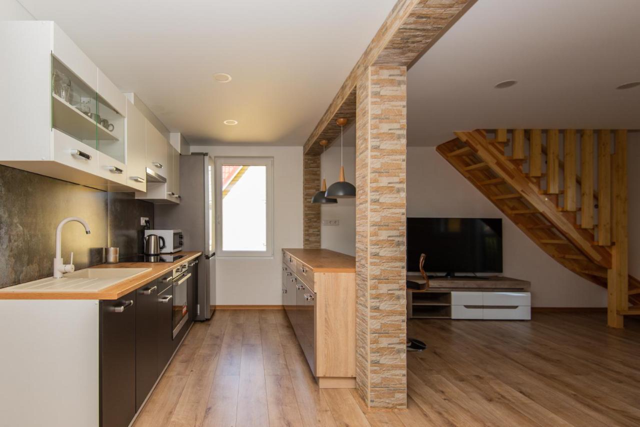 Apartamentai Pas Kaju Senamiestyje Salia Botanikos Parko Palanga Exterior foto