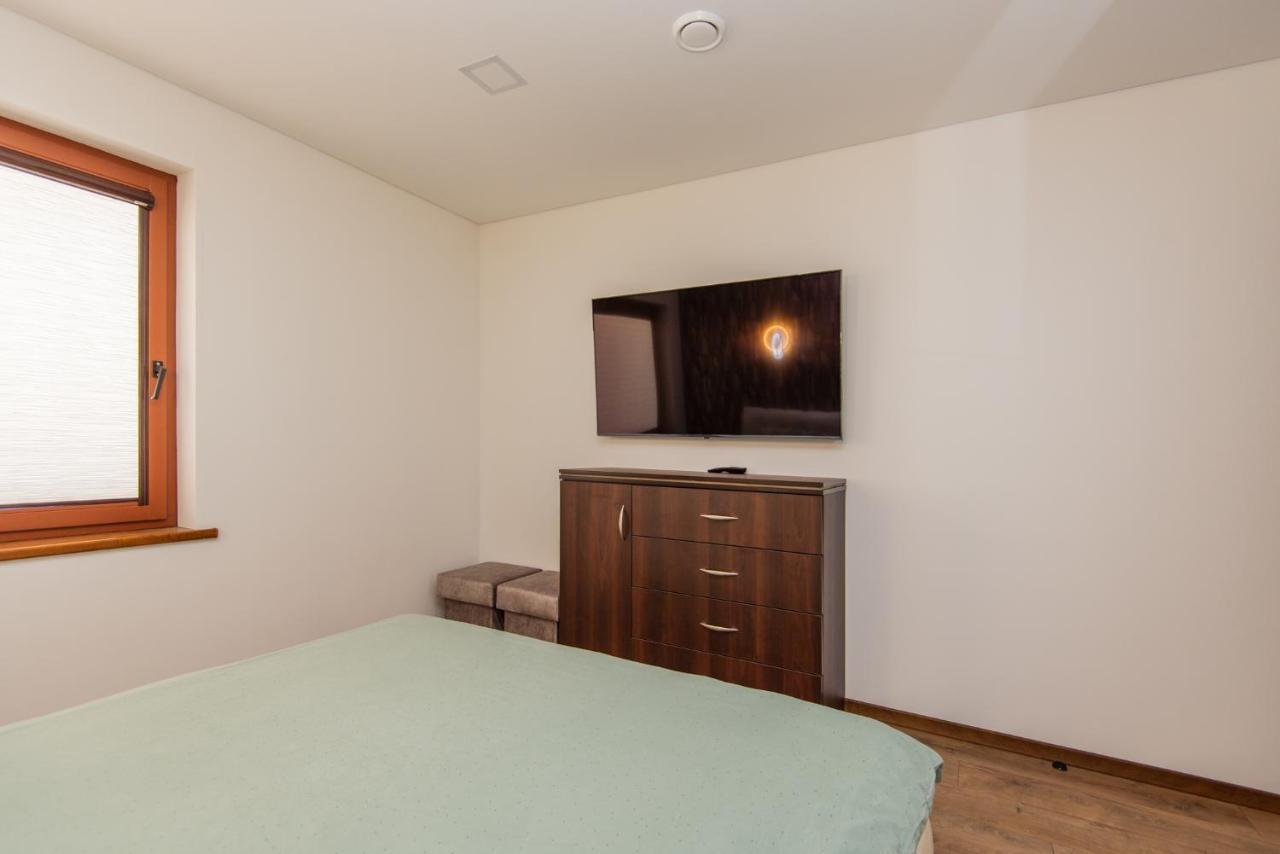 Apartamentai Pas Kaju Senamiestyje Salia Botanikos Parko Palanga Exterior foto